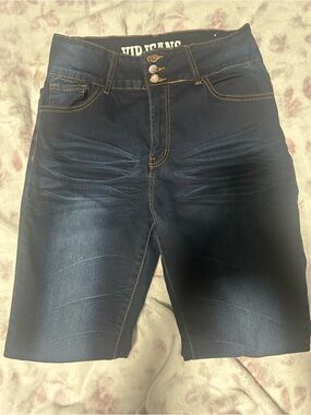 Women's Dark Blue Skinny Jeans Shorts with Triple-Button Waist